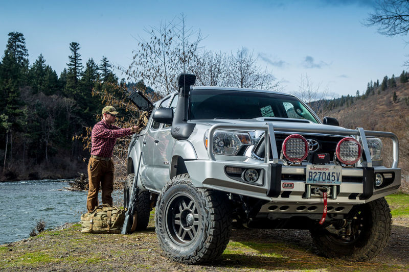 ARB Safari 4X4 Snorkel Armax Toy Tacomagen 2 4L V6 05-9/15 on offroad truck with recovery gear