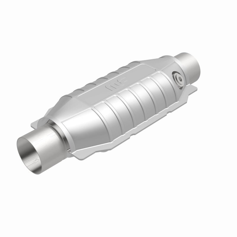 MagnaFlow Conv Univ 2.5 Single O2 Boss catalytic converter