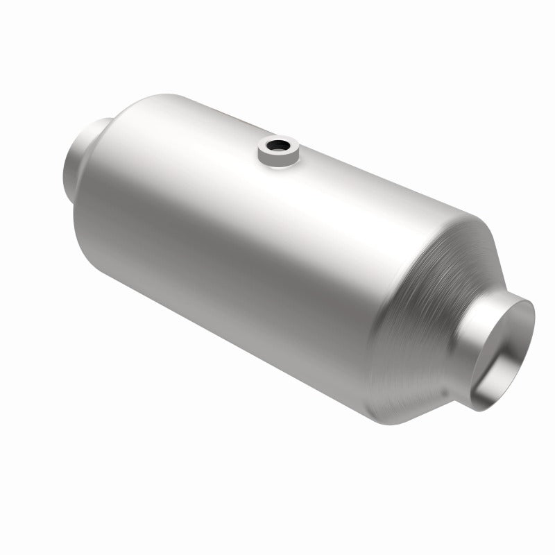 Magnaflow 3.00in. C/C 6in. spun body Universal Converter for offroad parts