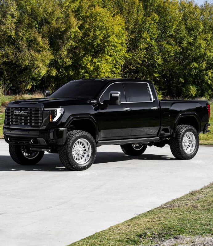 Cognito 20-24 Chevy/GMC Silv/Sierra 2500/3500 HD 2WD/4WD 4in Elite Lift Kit w/ Elka 2.5 RR Shocks Secondary image