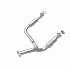 MagnaFlow Conv DF 07-09 Chevy/GMC Silverado/Suburban/Sierra/Tahoe/Yukon catalytic converter for offroad performance upgrades