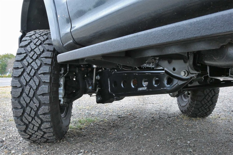 Fabtech 05-20 Ford F250/350 & 08-20 Ford F450/550 4WD 4/6/8in Lift Radius Arm System Secondary image