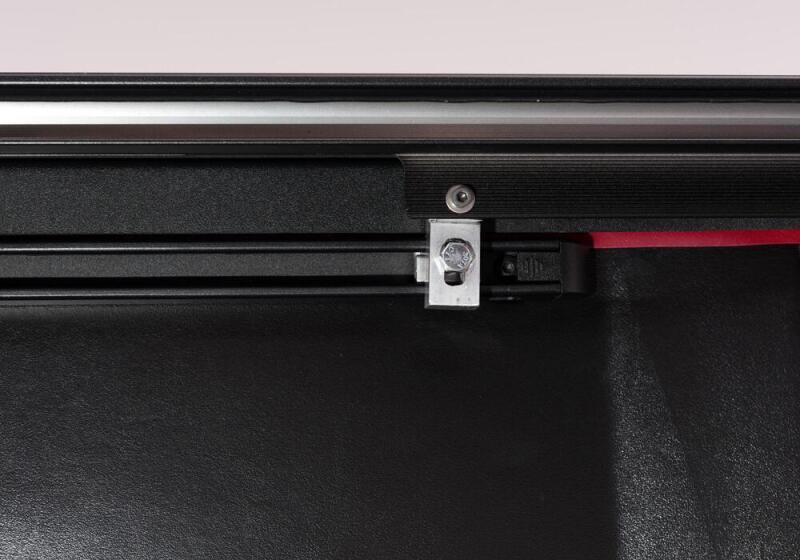 Retrax 2024 Toyota Tacoma 5ft Bed RetraxONE MX locking mechanism