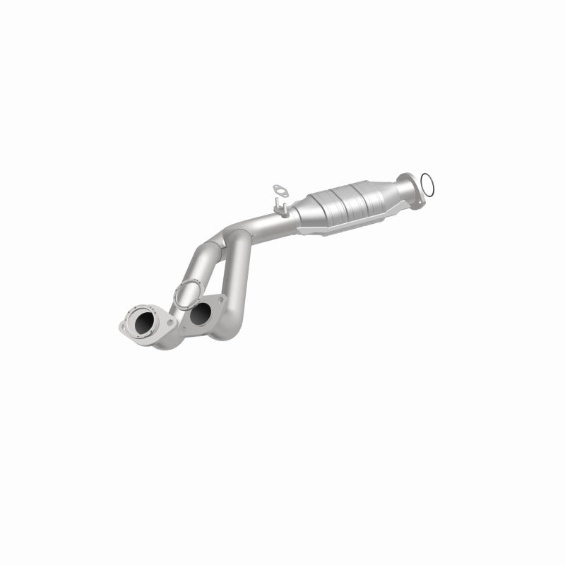 MagnaFlow Conv DF 95-97 Toyota Landcruiser 4.5L/1996 Lexus LX 450 4.5L catalytic converter for offroad performance upgrades.