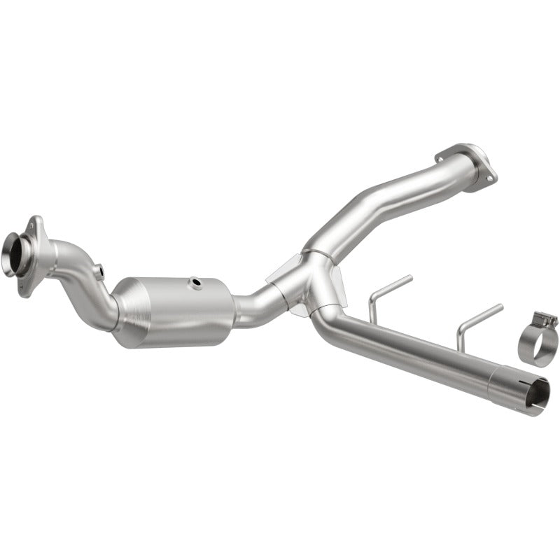 MagnaFlow 15-17 Ford F-150 XL V6 3.5L OEM Grade Direct Fit Catalytic Converter for offroad performance upgrades Main image