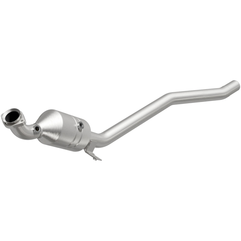 MagnaFlow Direct Fit Catalytic Converter 2006-2011 R350 3.5 L Underbody Secondary image