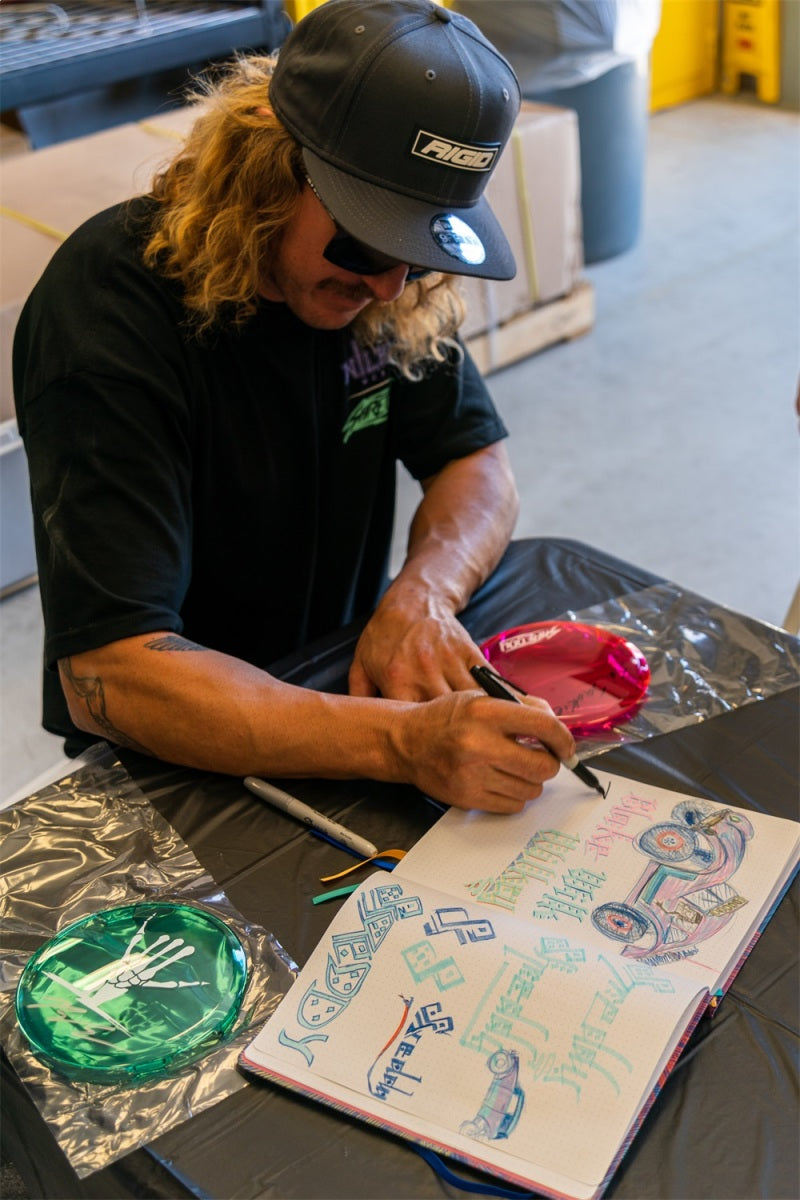 Rigid Industries x SHREDDY 360-Series 6in Lights w/Wt Bcklght (2) + 6 Covers (2 Pink/2 Teal/2 Blk) Secondary image