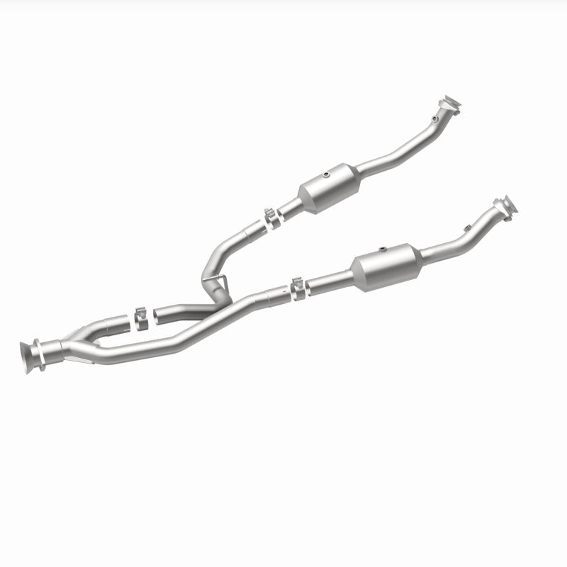 MagnaFlow 20-21 Ford Transit-150 Single Underbody V6 3.5L RWD Direct-Fit Catalytic Converter for offroad performance upgrades