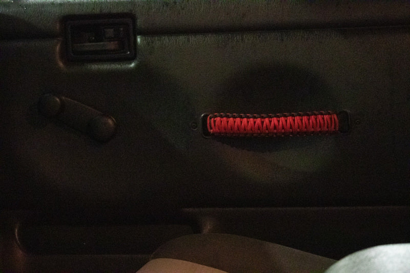 Fishbone Offroad 97-06 Jeep Wrangler Paracord Door Handles - Black/Red Secondary image