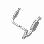 MagnaFlow Conv DF 09-10 Dodge Ram 1500 Pickup Truck 5.7L catalytic converter for off-road parts and performance upgrades.