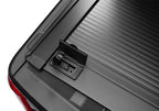Retrax 21-22 Ford F-150 Super Crew/Super Cab (Incl. 2022 Lightning) 5.5ft Bed RetraxONE XR close-up of locking mechanism
