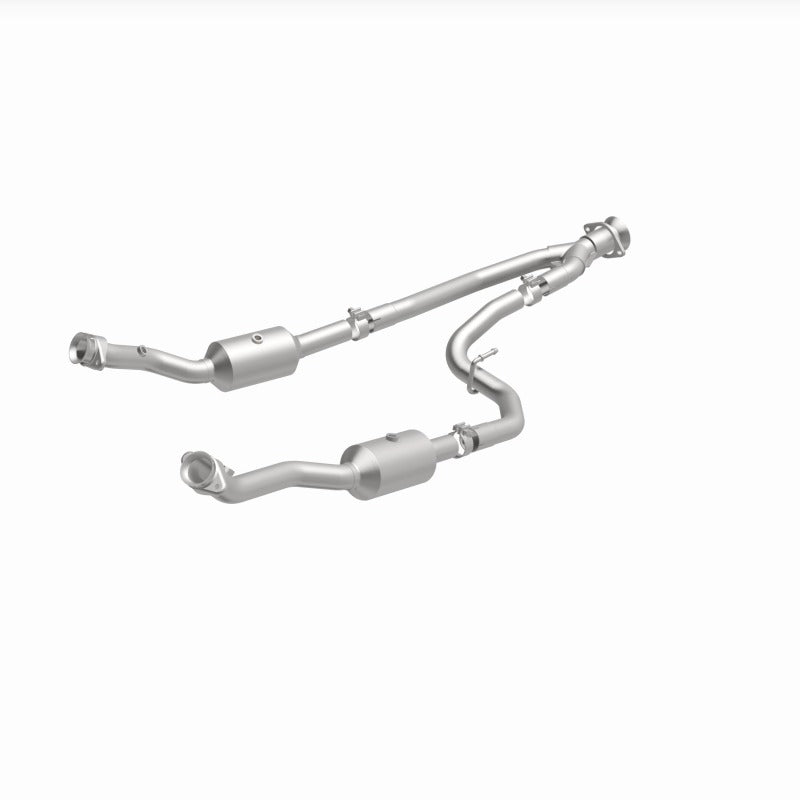 MagnaFlow 20-21 Ford Transit-150 Single Underbody V6 3.5L RWD Direct-Fit Catalytic Converter for performance offroad parts.