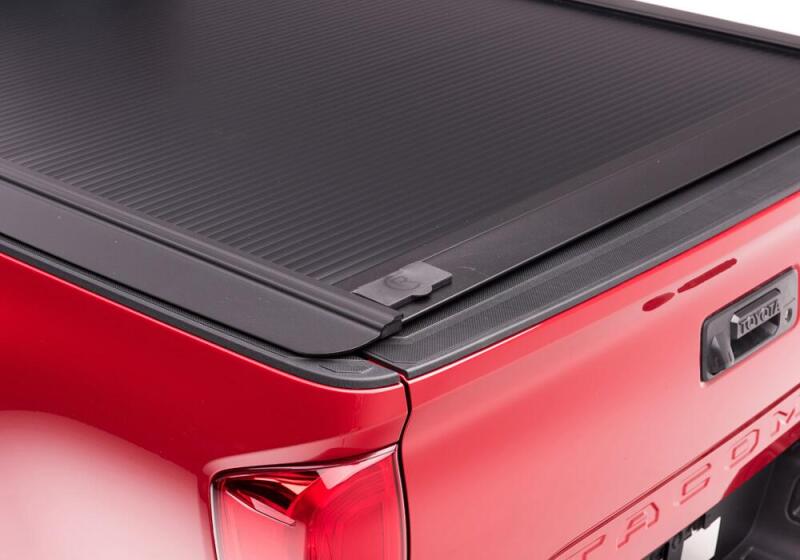 Retrax 2024 Toyota Tacoma 5ft Bed RetraxONE MX close-up view