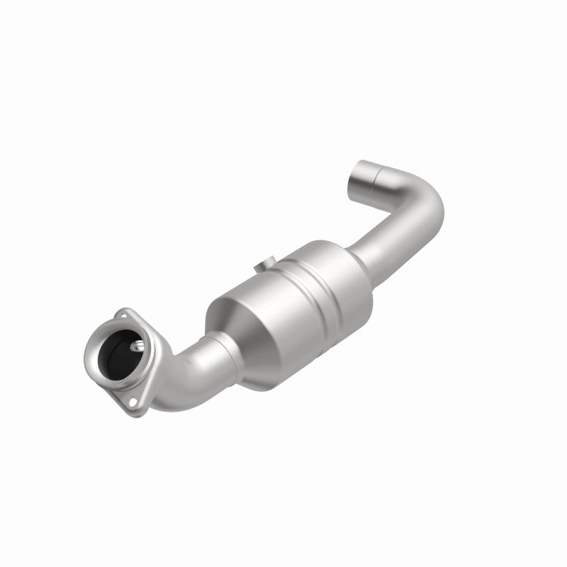 Magnaflow Conv DF 2011-2014 F-150 5.0L Underbody catalytic converter for offroad performance upgrades.