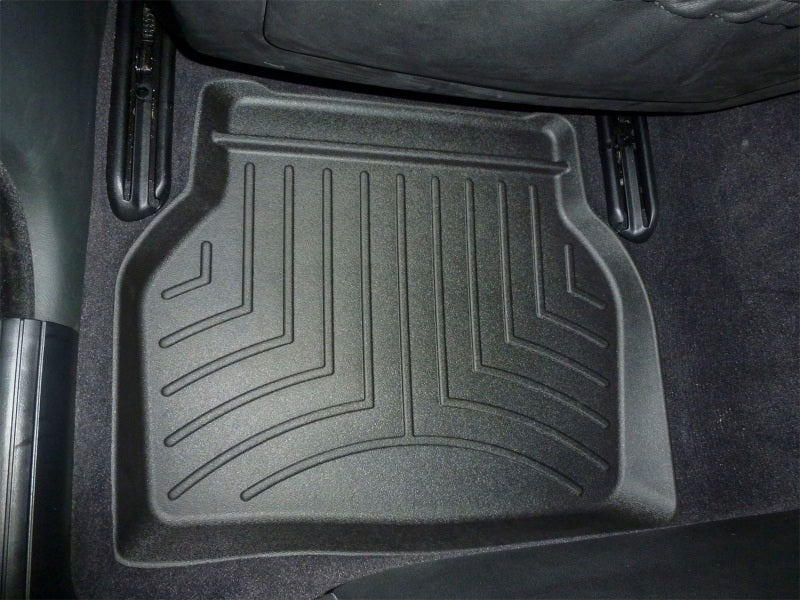 WeatherTech 96-03 BMW 5-Series Rear FloorLiner - Black view