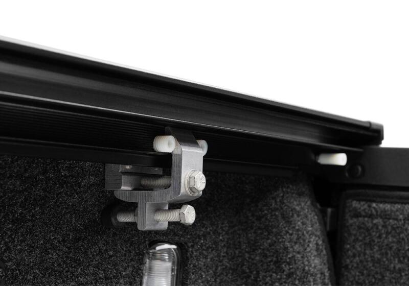 Retrax 21-22 Ford F-150 Super Crew/Super Cab (Incl. 2022 Lightning) 5.5ft Bed RetraxONE XR installation detail