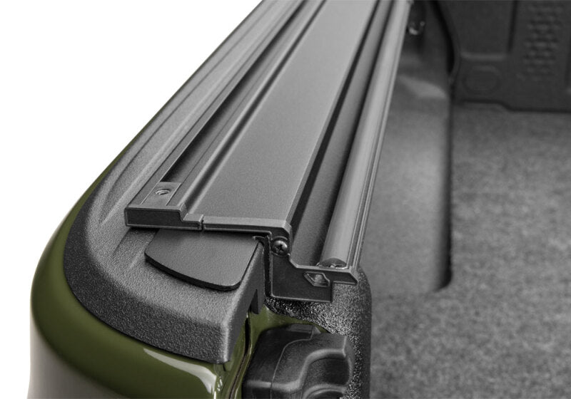 BAK 17-25 Honda Ridgeline 5.4ft. Bed BAKFlip MX4 TS detail