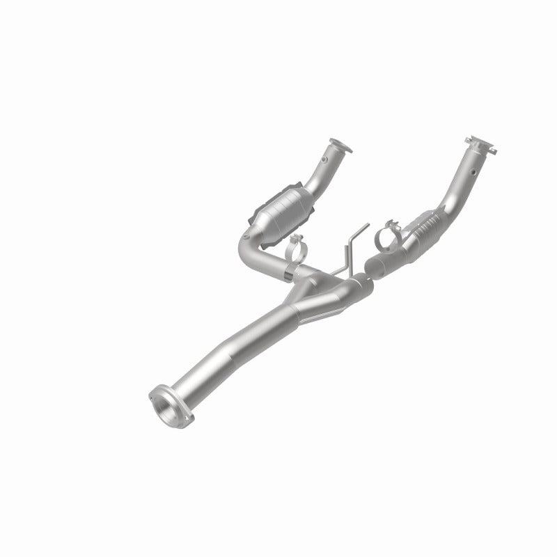 MagnaFlow Conv Direct Fit 11-16 Chevrolet Silverado 2500HD/3500HD / GMC Sierra 2500HD/3500HD catalytic converter for trucks