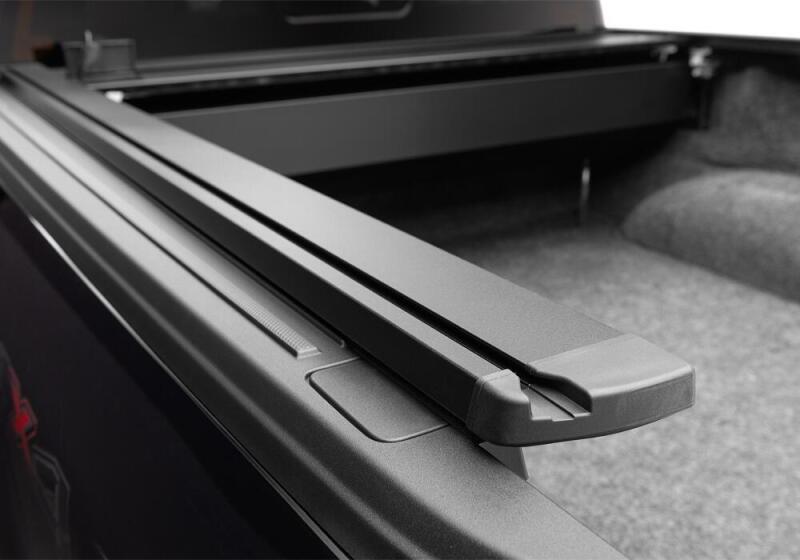 Retrax 21-22 Ford F-150 Super Crew/Super Cab (Incl. 2022 Lightning) 5.5ft Bed RetraxPRO XR close-up view of the Trax Rail System