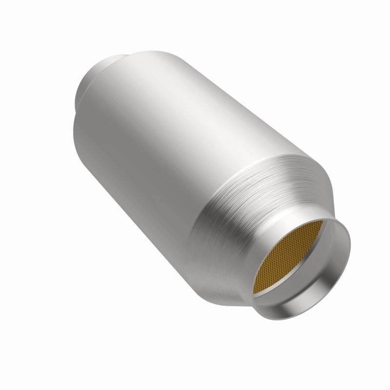 MagnaFlow Conv Univ 2.50inch C/C universal catalytic converter for offroad performance upgrades