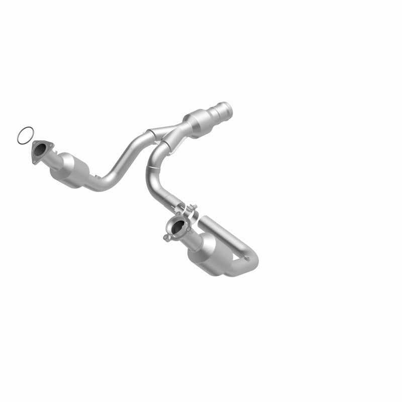MagnaFlow Converter Direct Fit 2015 GMC Yukon XL V8 6.2L exhaust component for offroad performance upgrades.