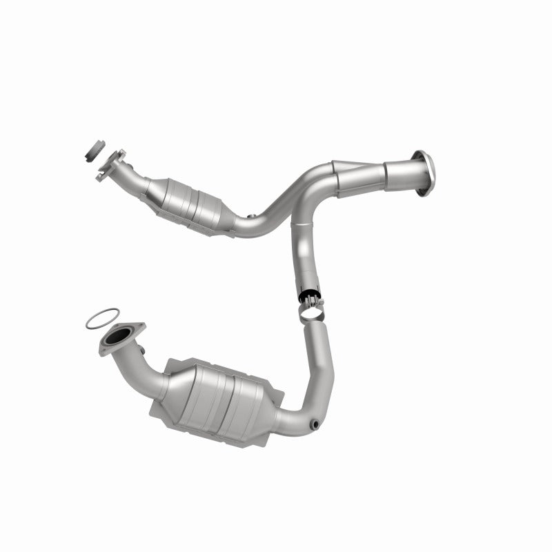 MagnaFlow Conv DF 07-08 Escalade 6.2 Driver Side OEM catalytic converter for offroad performance upgrades.
