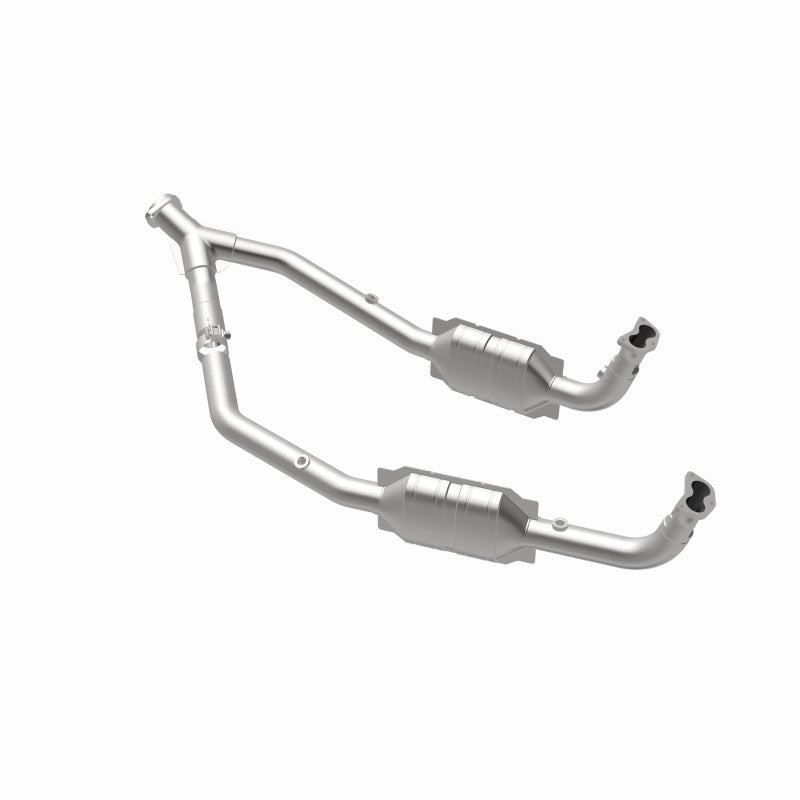 MagnaFlow Conv DF 99-04 LR Discovery V8 49S catalytic converter for offroad performance upgrades.