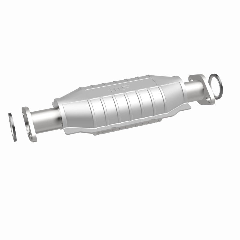 MagnaFlow Conv DF Toyota 88-95 catalytic converter for easy installation and off road performance