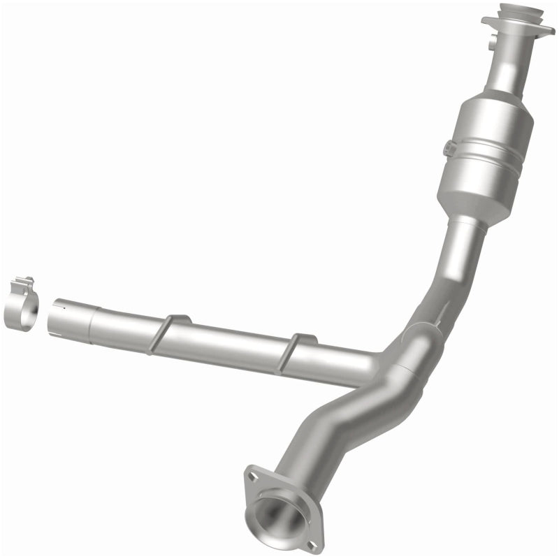 Magnaflow Conv DF 2011-2014 F-150 5.0L Underbody exhaust system for offroad performance upgrades