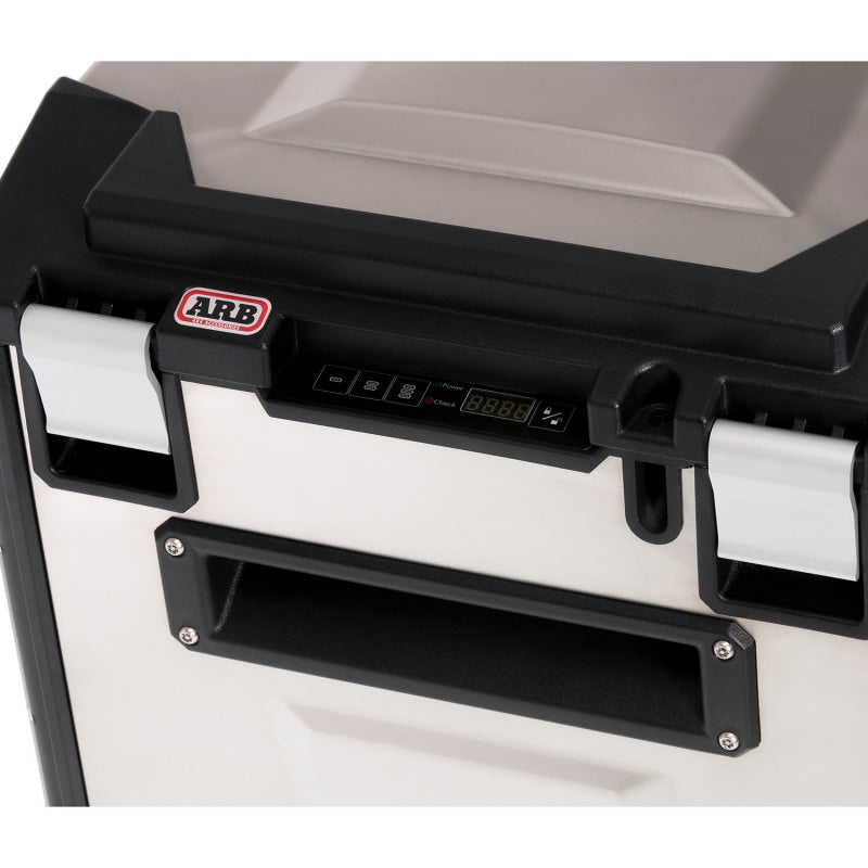 ARB Ss Fridge 63 Quart Usa B Plug, tough weatherproof fridge