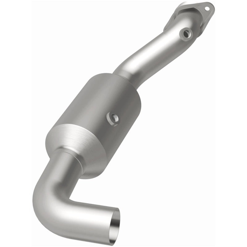 MagnaFlow 15-17 Ford F-150 XL V6 3.5L Direct Fit OEM Grade Federal Catalytic Converter for performance upgrade.
