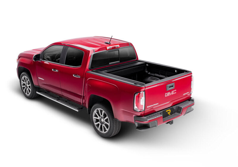 Retrax 2023 GM Colorado/Canyon 5ft Bed RetraxONE MX on red truck