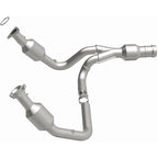 MagnaFlow Converter Direct Fit 2015 GMC Yukon XL V8 6.2L, durable stainless steel design for offroad performance upgrades.