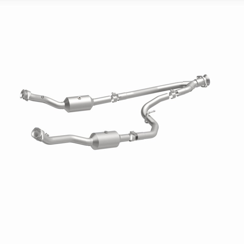 MagnaFlow 20-21 Ford Transit-150 Single Underbody V6 3.5L RWD Direct-Fit Catalytic Converter for offroad performance upgrades.
