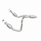 MagnaFlow Conv Direct Fit 14-16 GMC Sierra 1500 V6 4.3L catalytic converter for offroad performance upgrades.