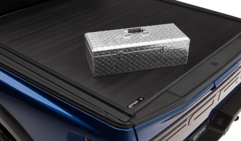 Retrax 19-22 Ram 1500 (5.5ft. Bed) Retrax IX with toolbox