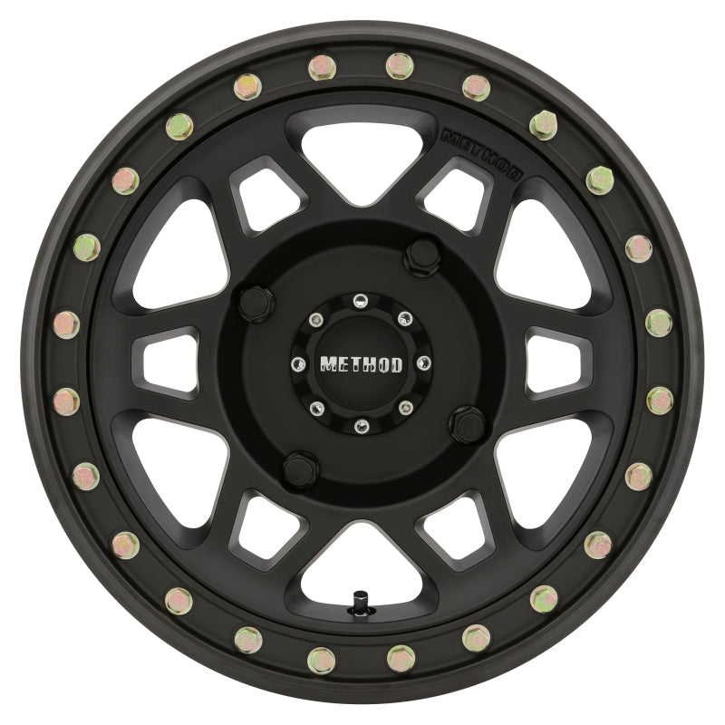 Method MR405 UTV Beadlock 15x7 / 5+2/38mm Offset / 4x156 / 132mm CB Matte Black Wheel Secondary image