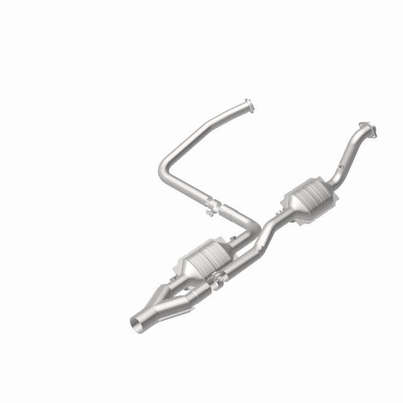 Magnaflow Conv DF 04-07 Dodge Ram 5.7L exhaust system for offroad performance upgrades.