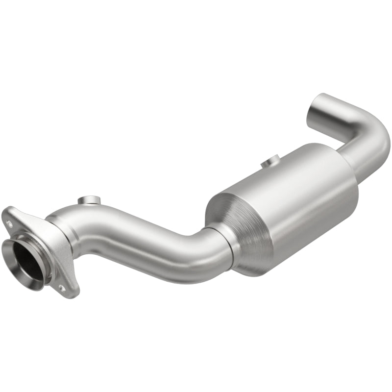 MagnaFlow 15-17 Ford F-150 XL V6 3.5L Direct Fit OEM Grade Federal Catalytic Converter Main image