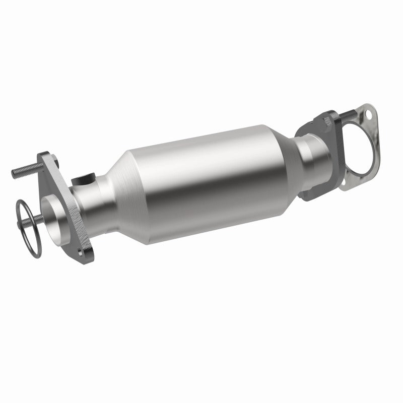 MagnaFlow Conv DF 05-15 Nissan Xterra V6 4.0L catalytic converter for offroad performance upgrades.