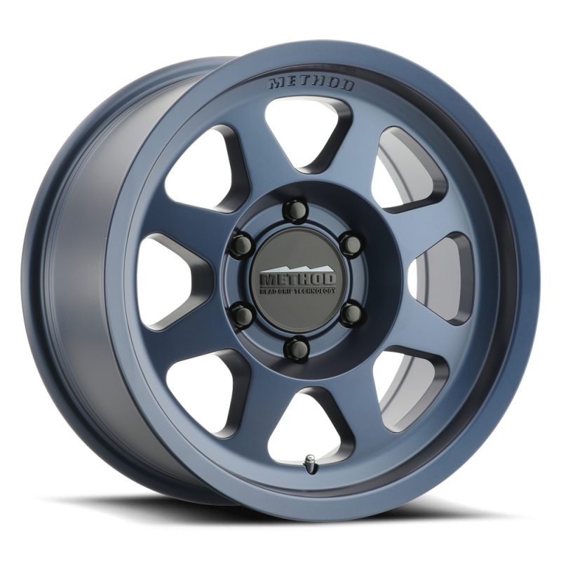Method MR701 17x9 -12mm Offset 5x5 71.5mm CB Bahia Blue Wheel Secondary image