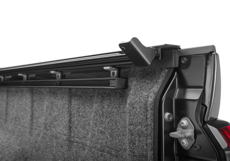 BAK 2022+ Toyota Tundra 5.5ft Bed Revolver X4S Bed Cover close-up view