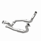 MagnaFlow Conv Direct Fit 11-14 Ford F-250 Super Duty / 350 Super Duty V8 6.2L exhaust components for performance upgrades.