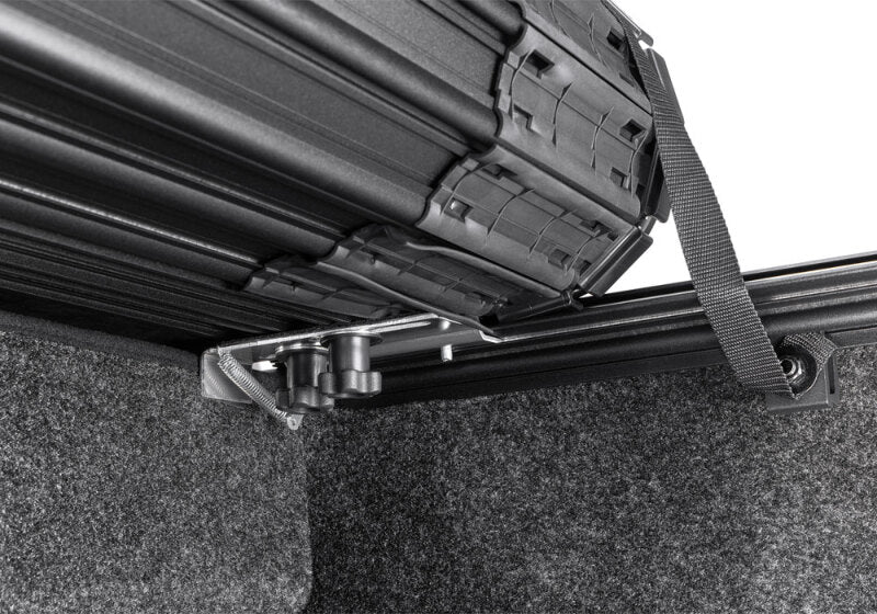 BAK 17-23 Ford Super Duty Revolver X4s 6.10ft Bed Cover hinge detail for trucks