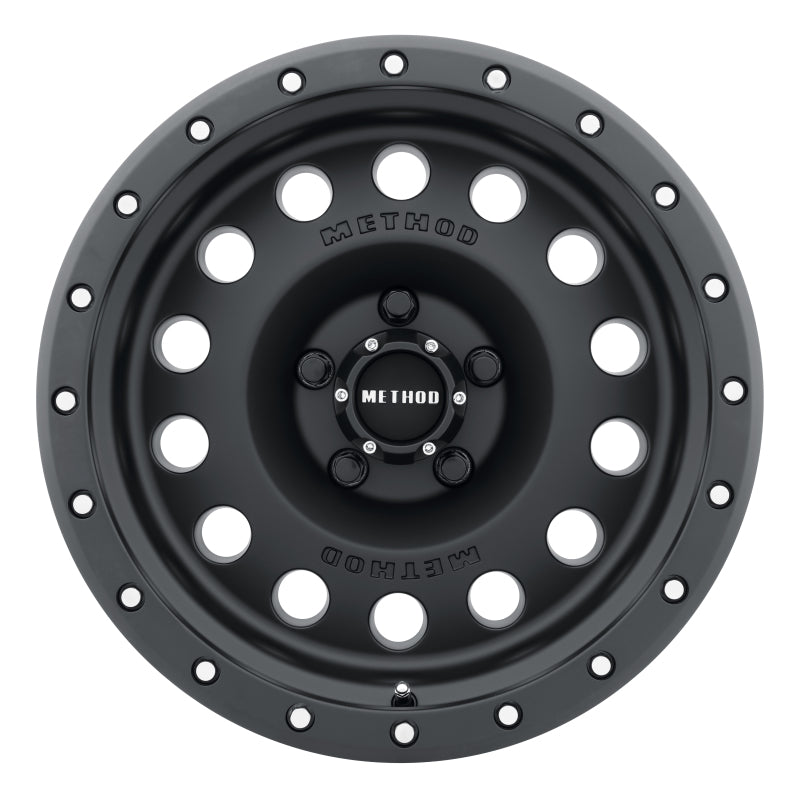 Method MR307 Hole 17x8.5 0mm Offset 5x5 94mm CB Matte Black Wheel Secondary image