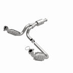 MagnaFlow Conv DF 09-13 Chevy Avalanche 5.3L catalytic converter for off-road performance upgrades
