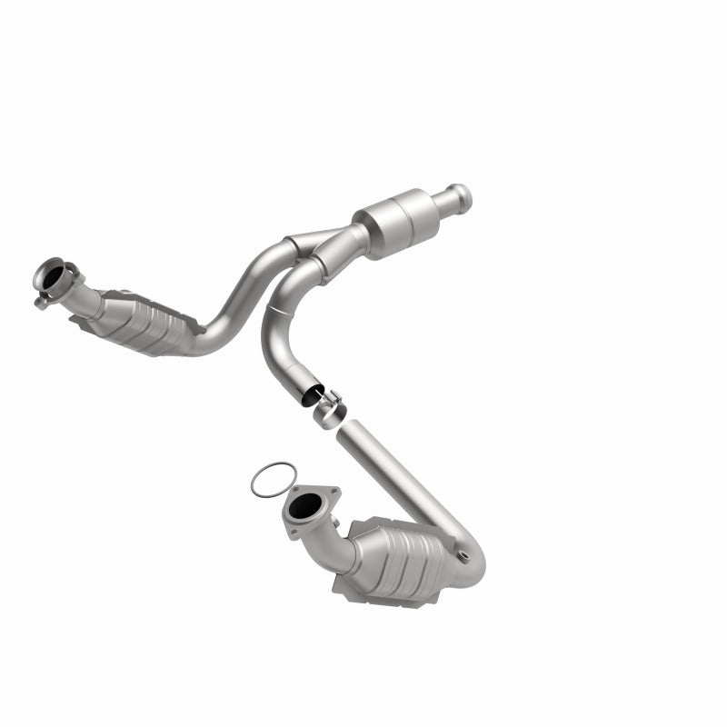 MagnaFlow Conv DF 09-13 Chevy Avalanche 5.3L catalytic converter for off-road performance upgrades