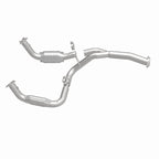 MagnaFlow Conv Direct Fit 11-16 Chevrolet Silverado 2500HD/3500HD / GMC Sierra 2500HD/3500HD exhaust system layout.