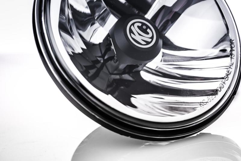 KC HiLiTES 97-06 Jeep TJ/Univ. 7in. Gravity LED H4 DOT Approved Replac. Headlight close-up image.