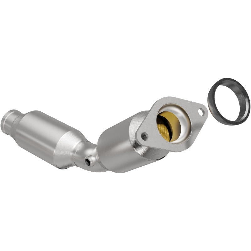 MagnaFlow 12-15 Prius V L4 1.8 OEM Underbody Direct Fit Converter Secondary image